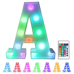 Bokstav med LED-belysning RGB