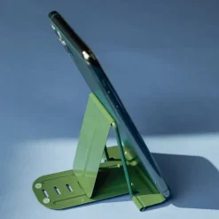 Sammenleggbar mobilholder i metall